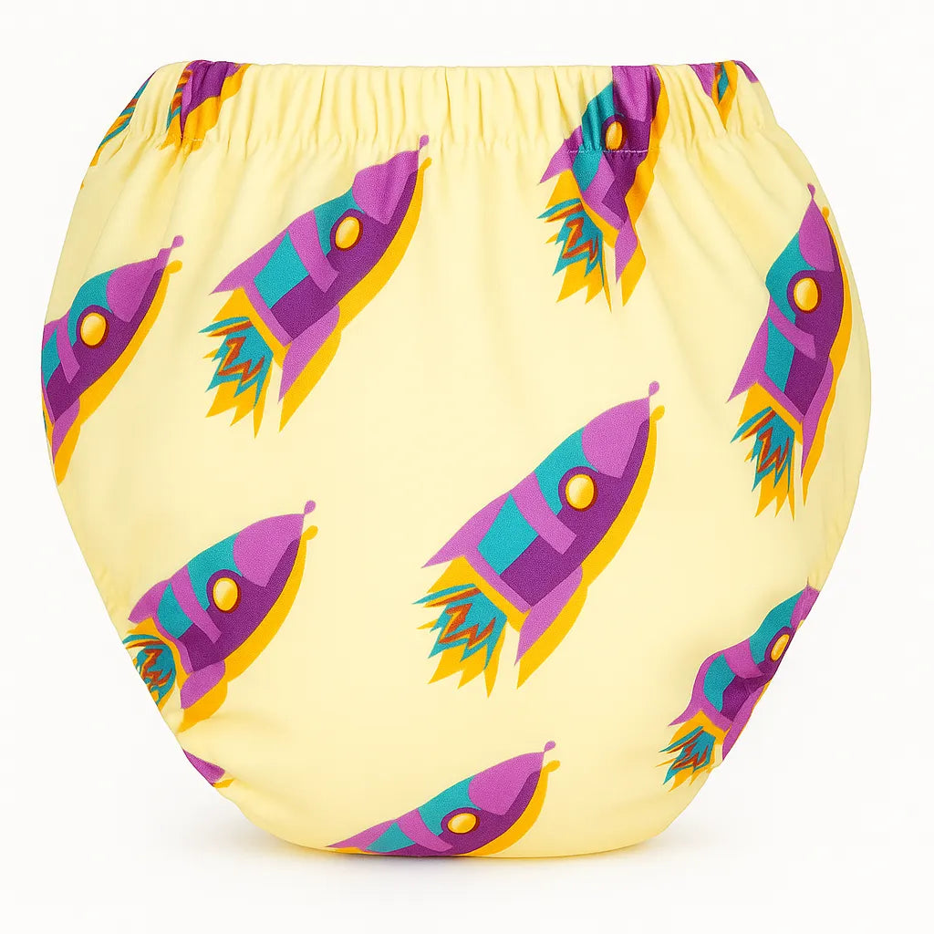 Training Pants Happy Flute Cohete Fondo Amarillo