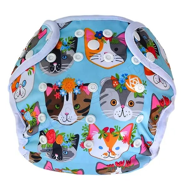 Cobertor Borde Blanco Gatitas con Barrera en Piernas